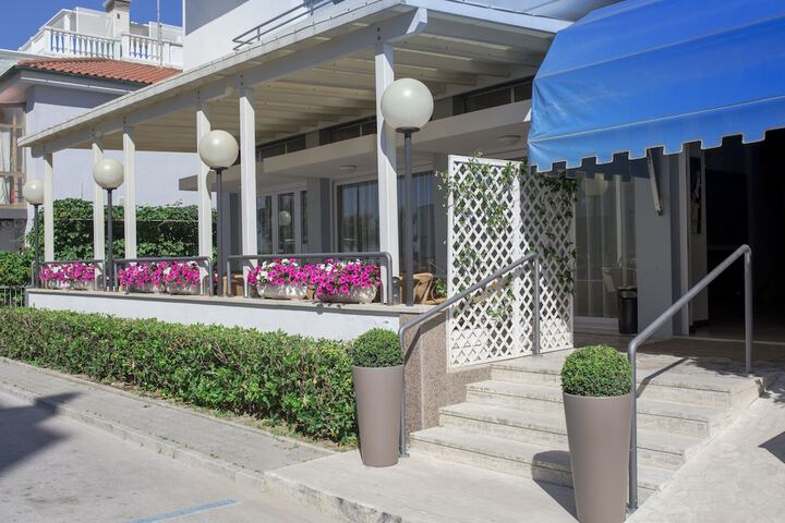 Hotel 68 of 75