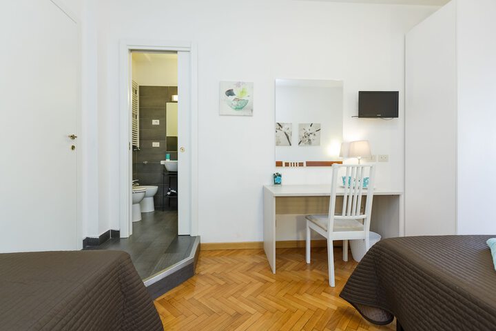 Room 30 of 52