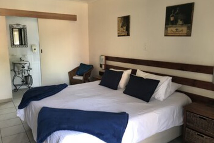 Room 18 of 34