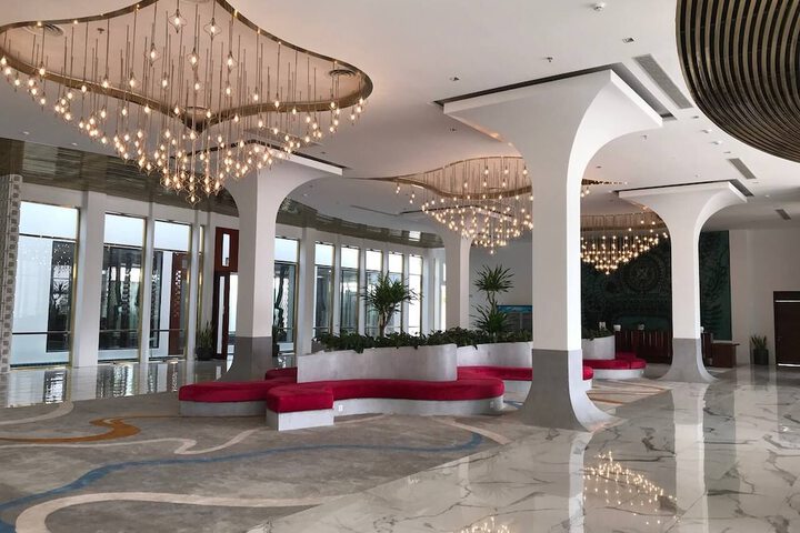 Hotel Interior 8 of 37