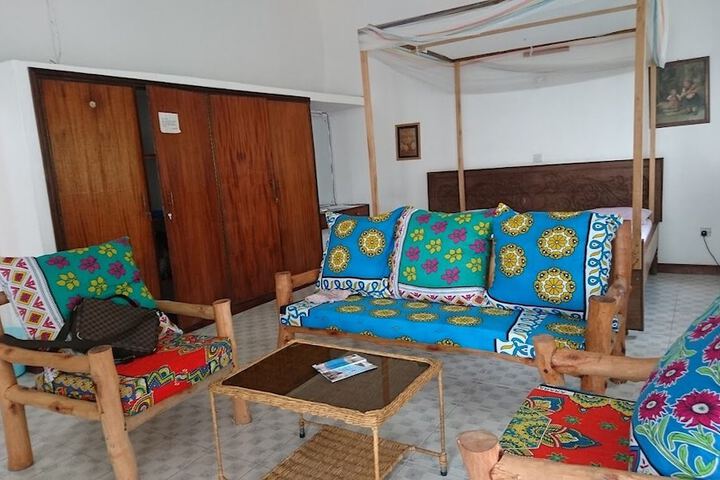 Room 3 of 30