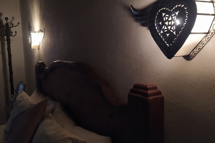 Room 17 of 31