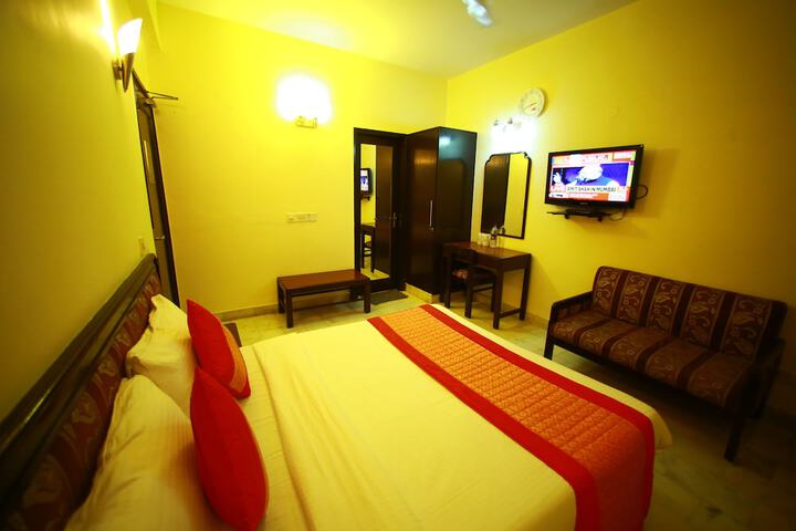 Room 26 of 68