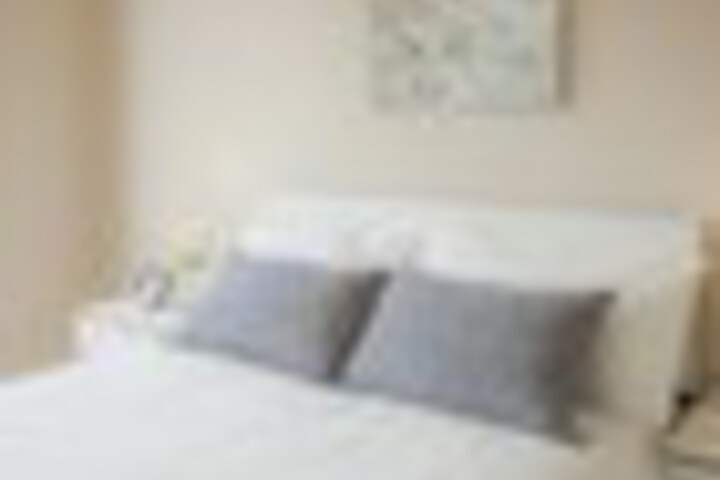 Room 5 of 123