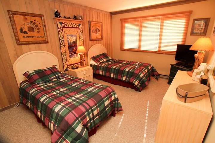 Room 8 of 40
