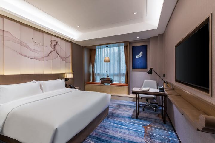 Room 7 of 34