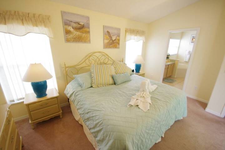 Room 10 of 23