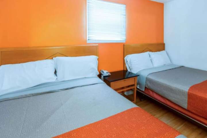 Room 9 of 25