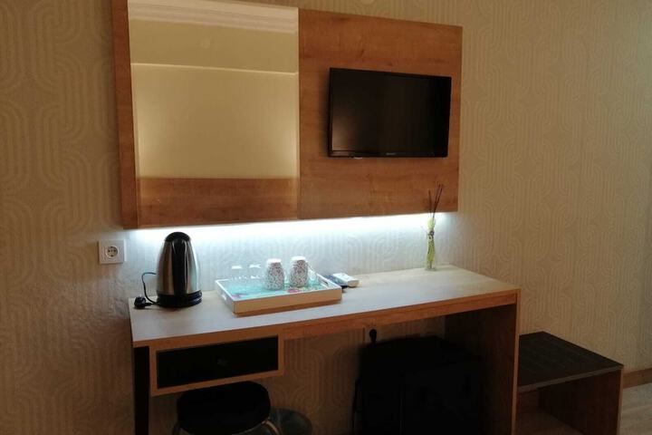 Room 6 of 64