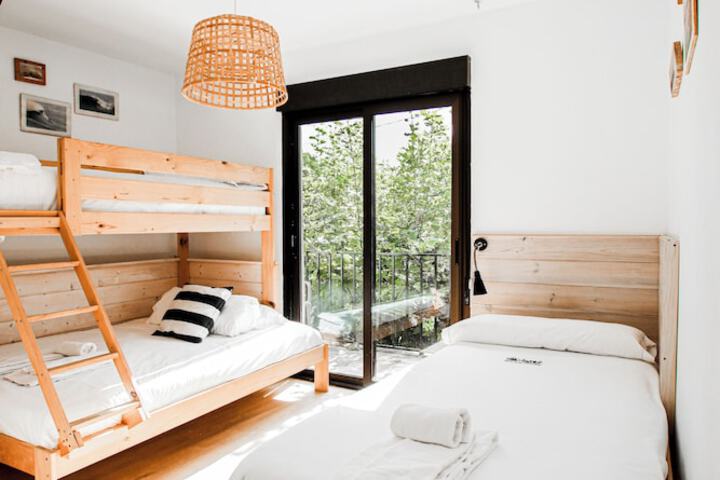 Room 10 of 22