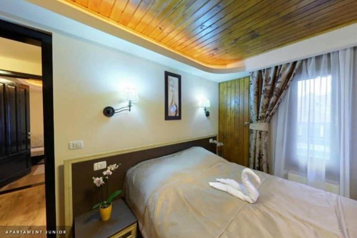 Room 7 of 23
