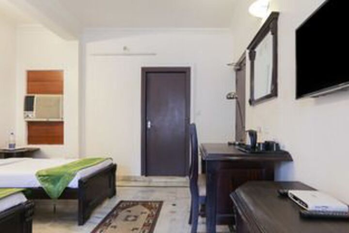 Room 29 of 50