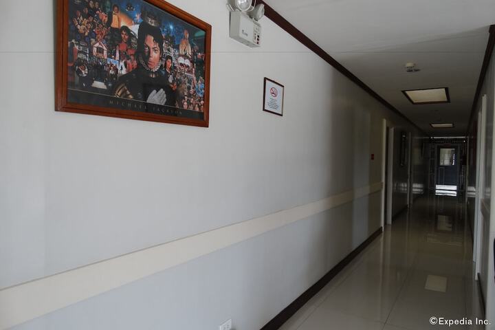 Ballroom/Hall 31 of 36
