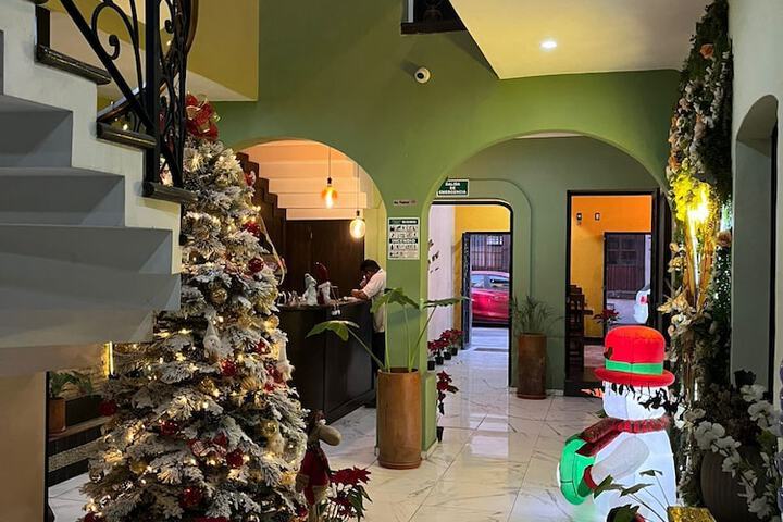 Hotel Interior 4 of 27