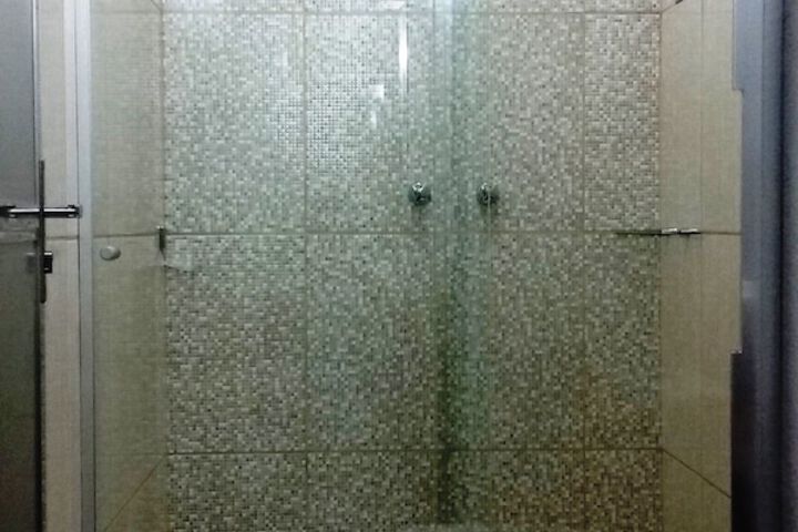 Room 15 of 24
