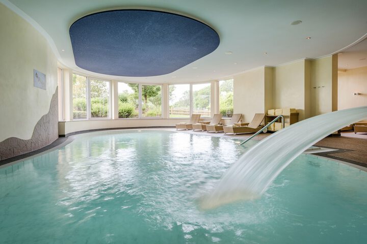 Pools & Facilities