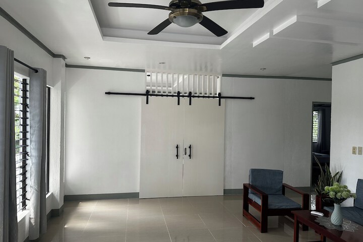 Room 19 of 124