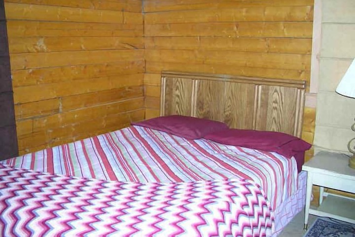 Room 26 of 218