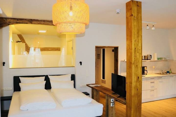 Room 8 of 34