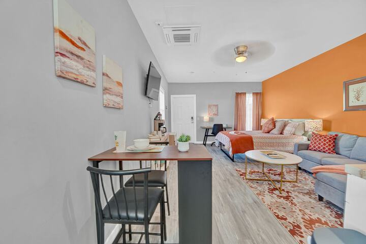Room 3 of 111