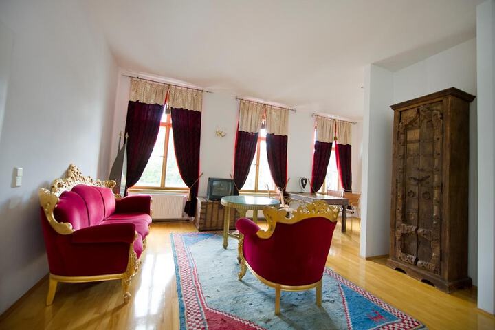 Room 27 of 50