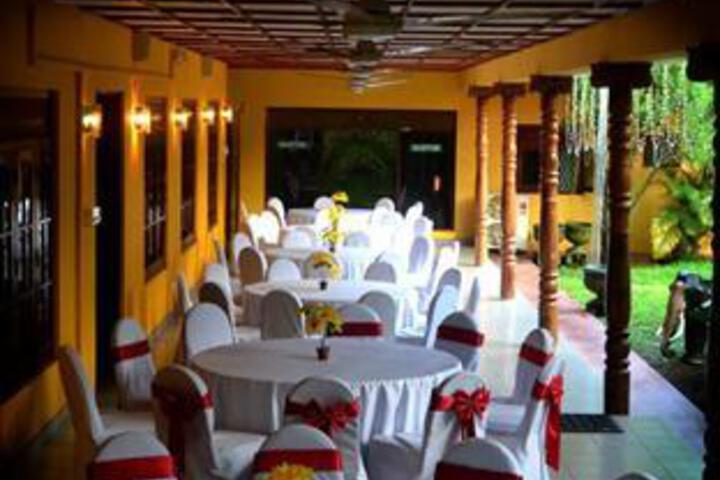 Hotel Chathumedura
