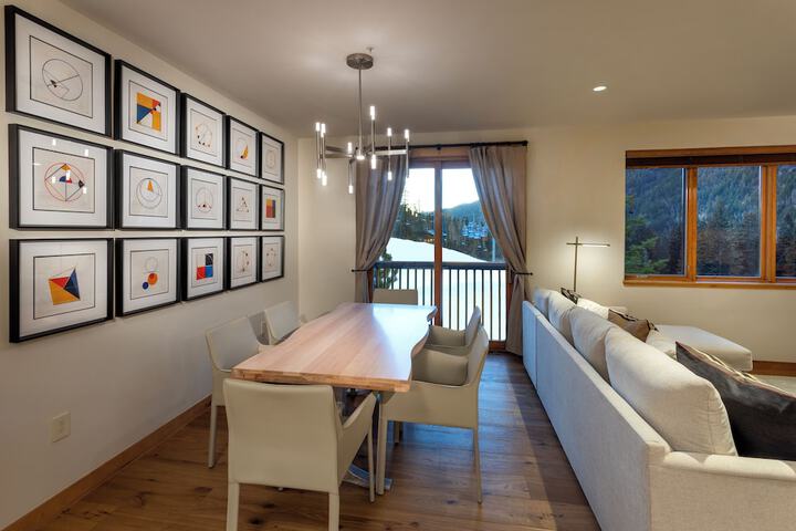 Room 20 of 65