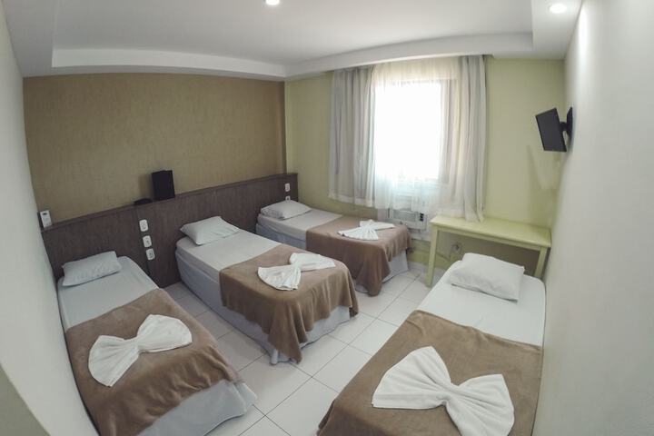 Room 18 of 39