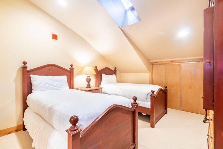 Room 115 of 130