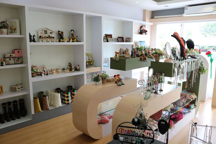 Gift Shop 26 of 42