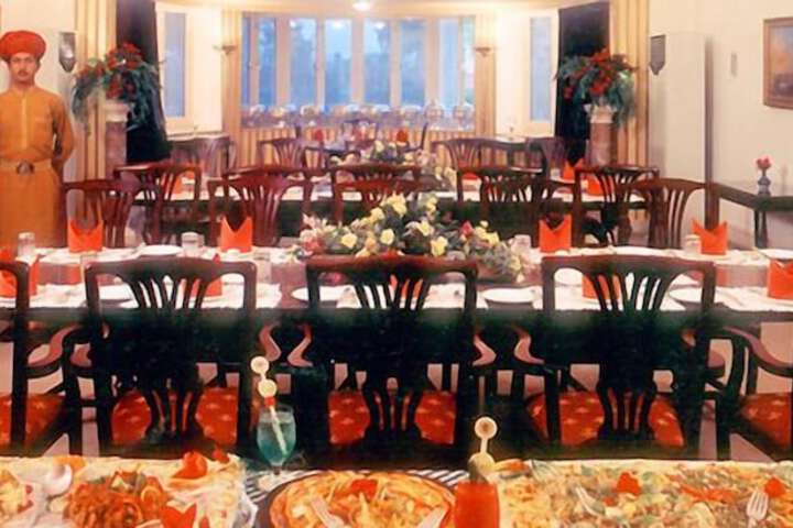 Dining Photos