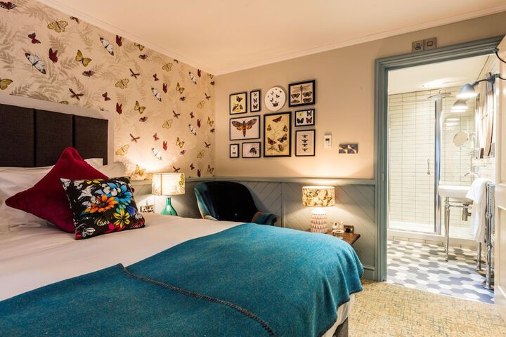 Room 19 of 48