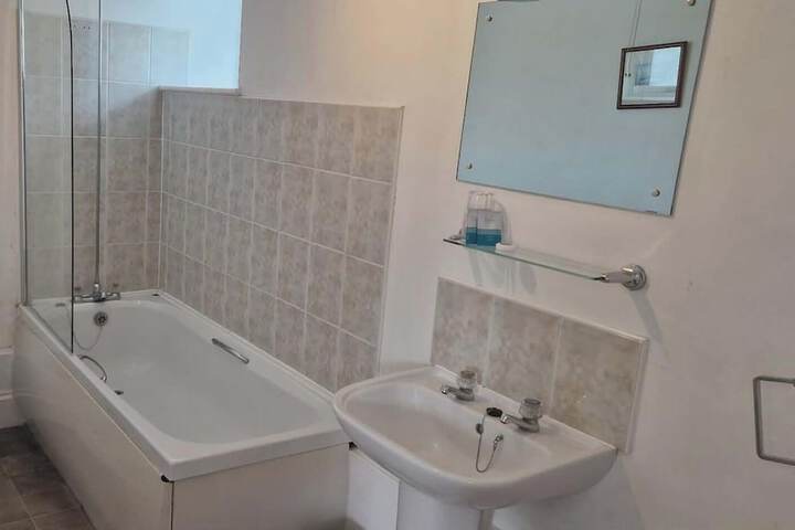 Room 44 of 58