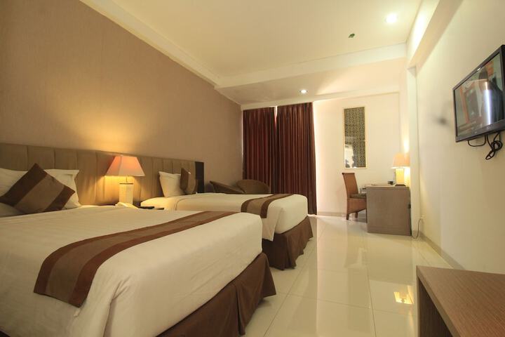 Room 8 of 61