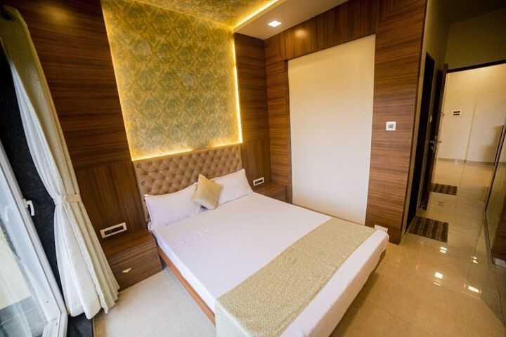 Room 7 of 39