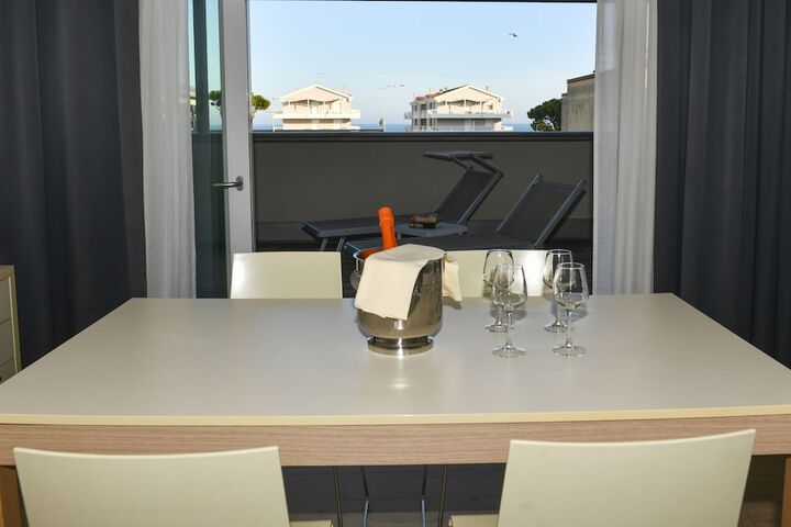 Terrace/Patio 84 of 102
