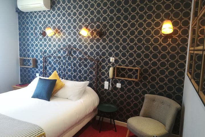 Room 25 of 42