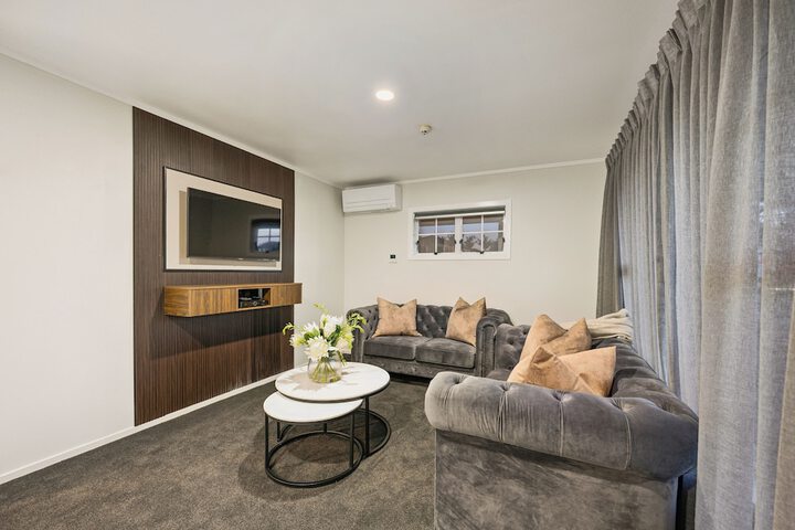 Room 15 of 27