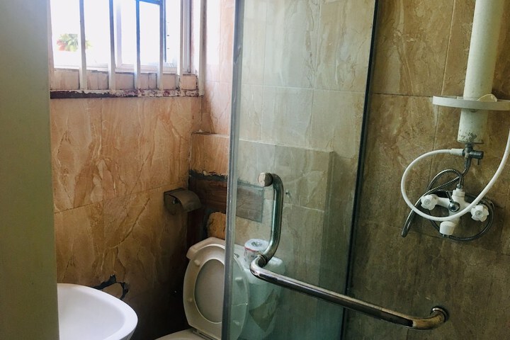 Room 26 of 28
