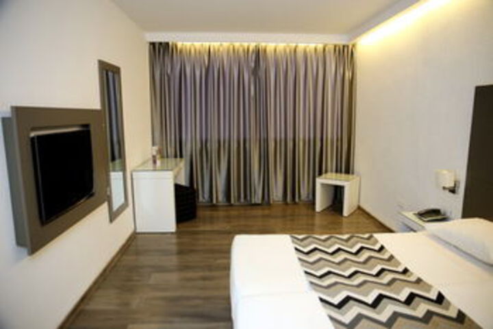 Room 14 of 46