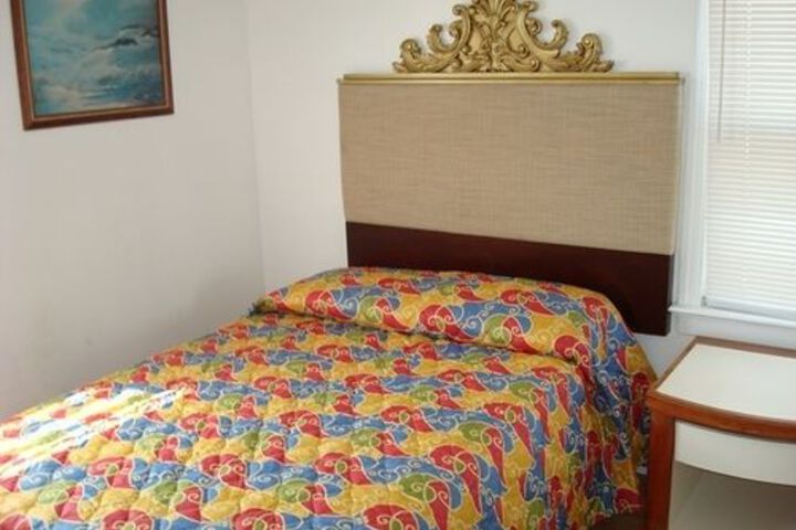 Room 21 of 63