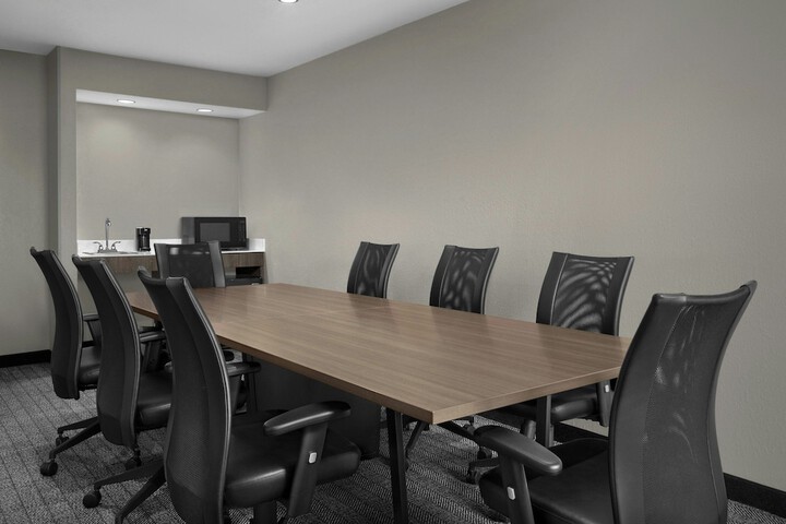 Room 4 of 56