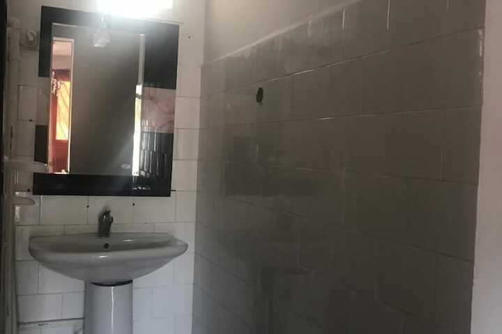 Room 46 of 63