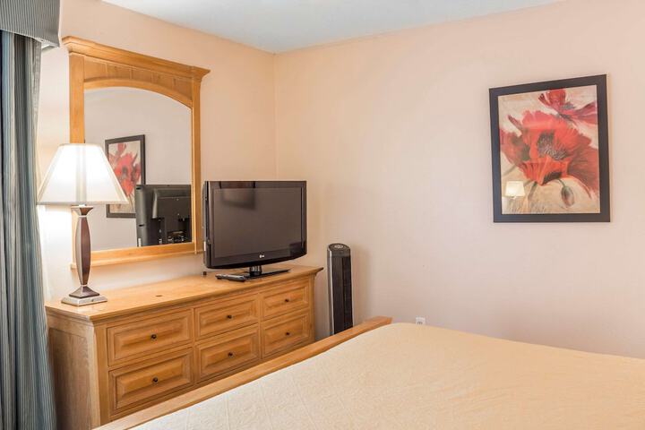 Room 51 of 65