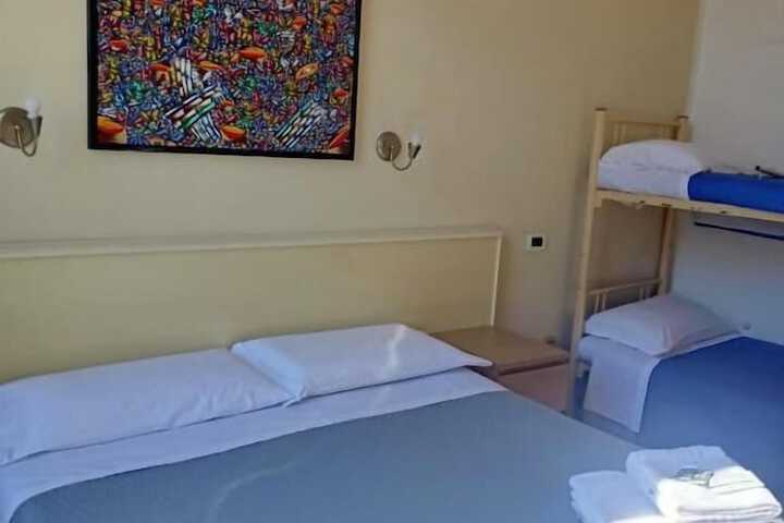 Room 9 of 45