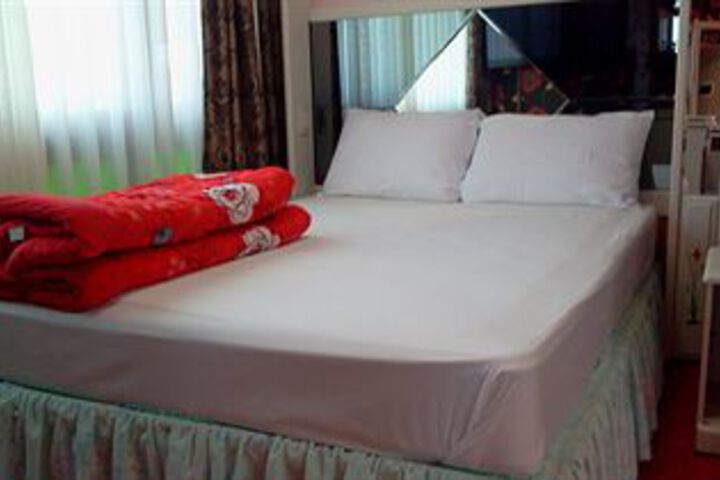 Room 43 of 80