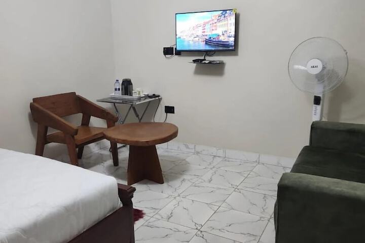Room 2 of 23