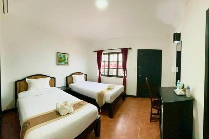 Room 11 of 23