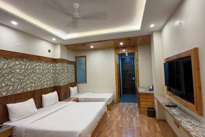 Room 49 of 144