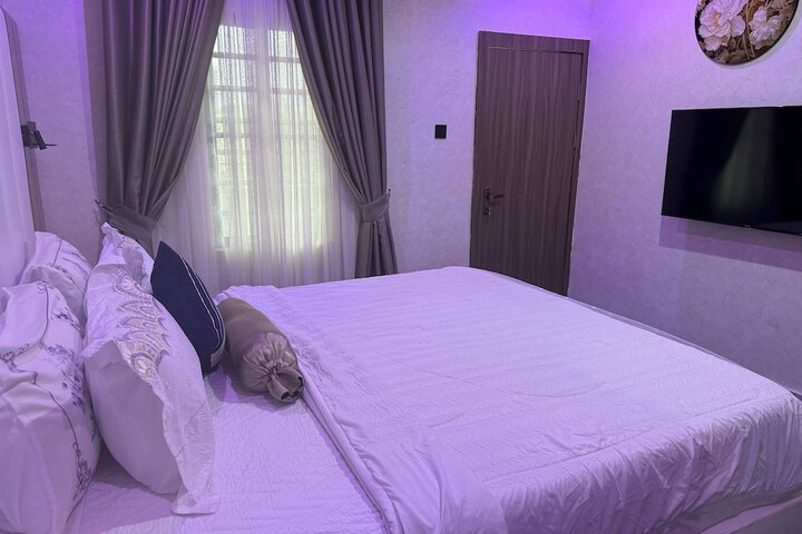 Room 30 of 43